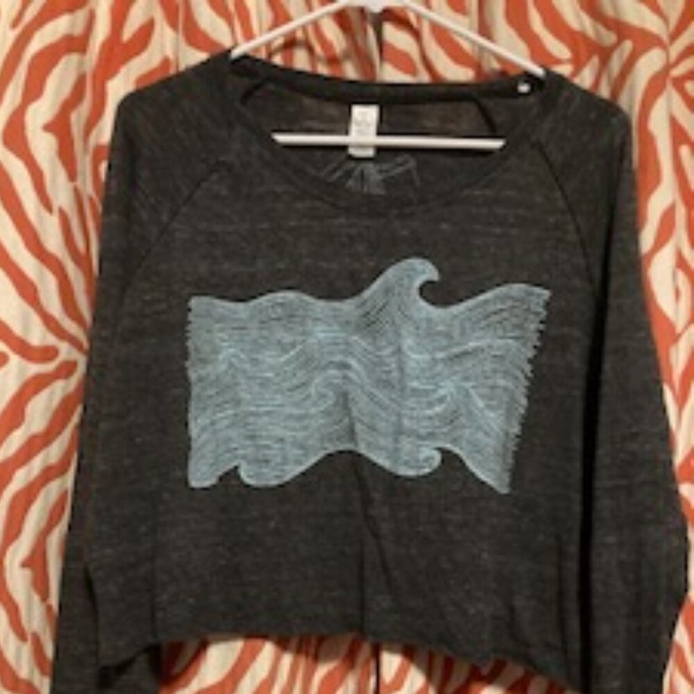 Dark Gray long Sleeve T-shirt with Blue Wave and Fish graphics, cropped, size xl